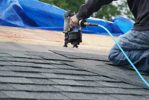 Best Emergency Roof Repair  in Hays, KS